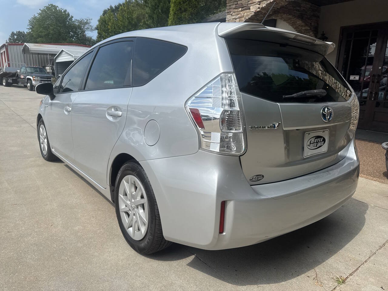 Used 2012 Toyota Prius V Three FWD image 3
