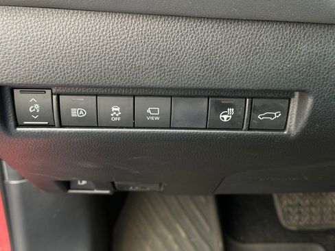 Used 2021 Toyota Venza Limited w/ Advanced Technology Package image 27