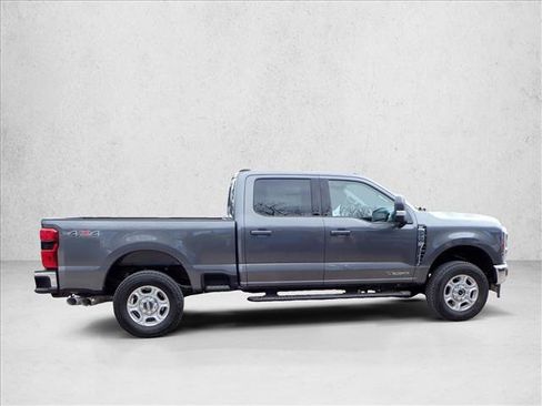 New 2026 Ford F250 XLT w/ XLT Premium Package AWD/4WD image 5