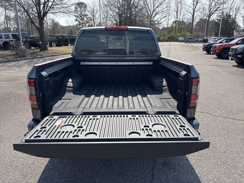 New 2026 Nissan Frontier SV w/ SV Convenience Package AWD/4WD image 16