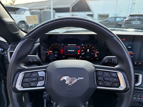 Used 2024 Ford Mustang Premium image 21