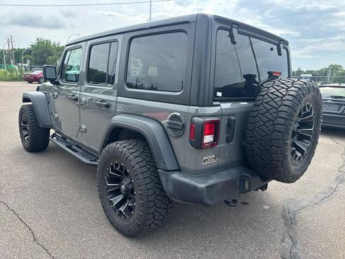 Used 2018 Jeep Wrangler Unlimited Sport S AWD/4WD image 7