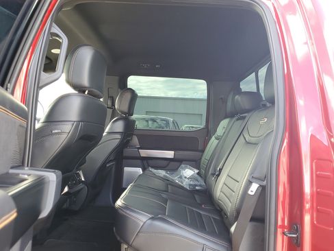 Used 2024 Ford F450 Platinum image 12