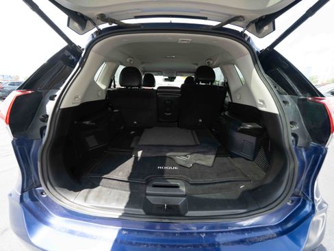 Used 2018 Nissan Rogue SL AWD/4WD image 28