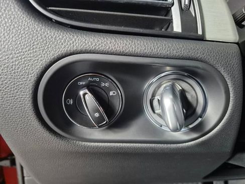 Used 2022 Porsche Macan S image 17