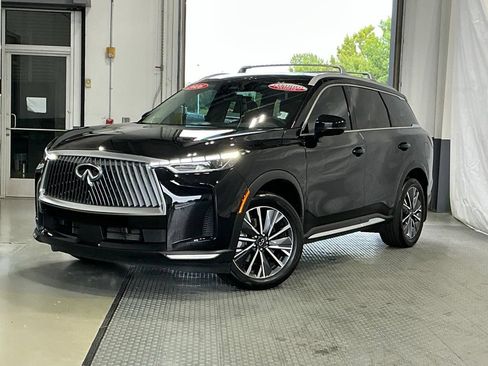 Used 2026 INFINITI QX60 Luxe w/ Cargo Package FWD image 2