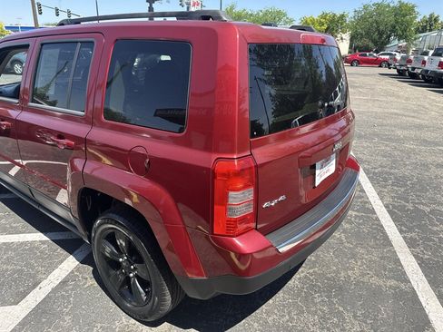 Used 2012 Jeep Patriot Latitude w/ Altitude Pkg AWD/4WD image 7