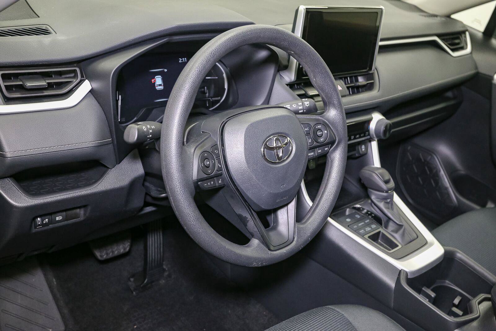 Certified 2024 Toyota RAV4 LE AWD/4WD image 23