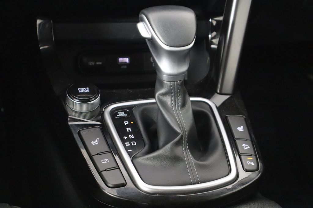 Used 2025 Kia Seltos EX FWD image 28