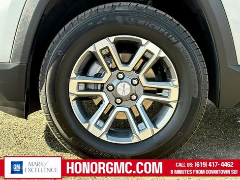 Used 2025 GMC Terrain Elevation image 9