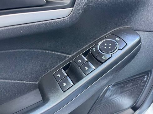 Used 2022 Ford Escape SE AWD/4WD image 7