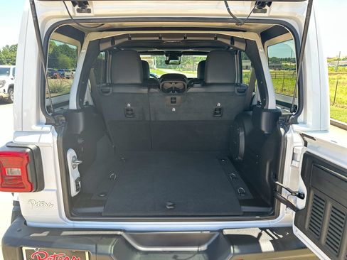 Used 2025 Jeep Wrangler Unlimited Rubicon 392 AWD/4WD image 23