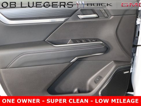 Certified 2025 GMC Acadia Elevation image 8