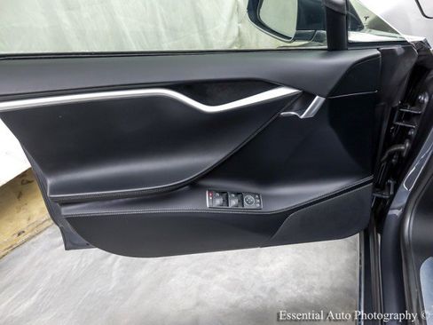 Used 2018 Tesla Model S P100D image 33