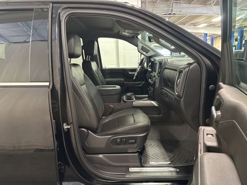 Used 2022 Chevrolet Silverado 2500 LTZ w/ LTZ Plus Package image 12