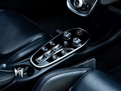 Used 2023 McLaren GT RWD image 34