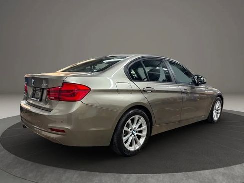 Used 2016 BMW 320i xDrive Sedan AWD/4WD image 10