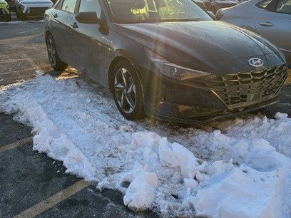 Used 2023 Hyundai Elantra SEL w/ Convenience Package