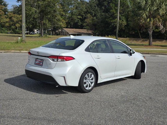 Certified 2023 Toyota Corolla LE FWD image 5