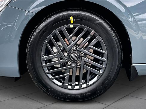 New 2026 Nissan Sentra SV image 11