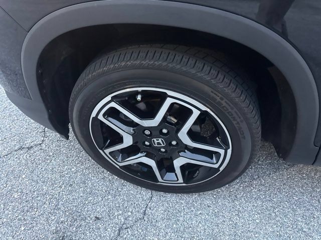 Used 2023 Honda Passport Elite image 12