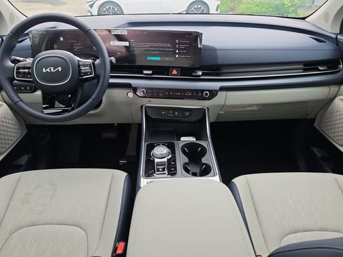 New 2026 Kia Carnival SX FWD image 13