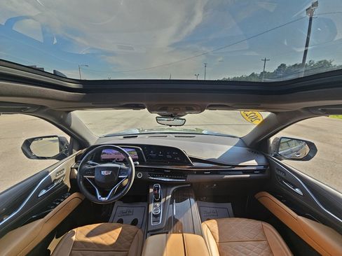 Used 2023 Cadillac Escalade Premium Luxury w/ LPO, Radiant Package image 33