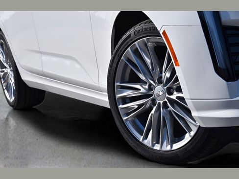 New 2025 Cadillac CT4 Premium Luxury AWD/4WD image 40