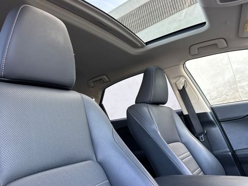 Used 2018 Lexus NX 300h AWD image 18