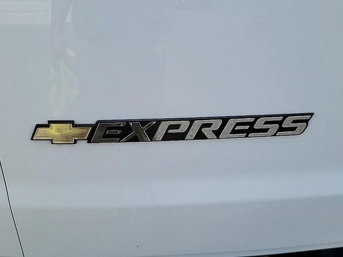 Used 2025 Chevrolet Express 2500 w/ Driver Convenience Package RWD image 23