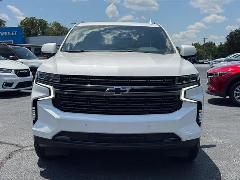 Used 2022 Chevrolet Suburban RST w/ Luxury Package AWD/4WD image 8