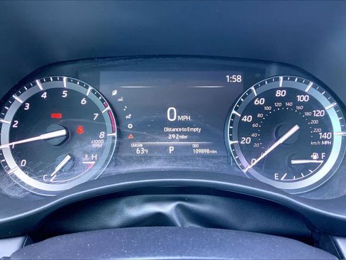 Used 2021 Toyota Highlander XLE image 26