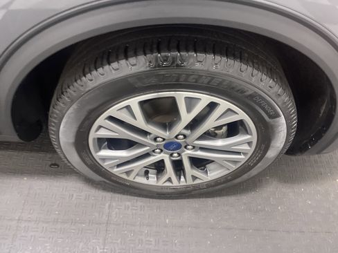 Used 2022 Ford Escape SEL w/ Technology Package image 27