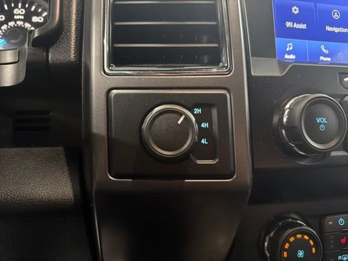 Used 2020 Ford F150 XLT w/ Equipment Group 302A Luxury AWD/4WD image 31