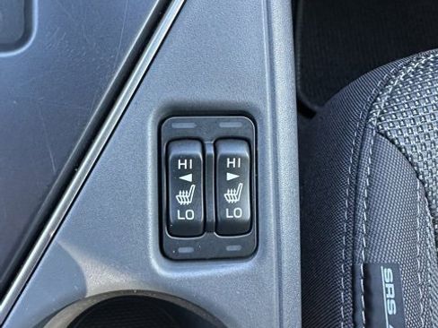 Used 2024 Subaru Crosstrek 2.0i Premium image 15