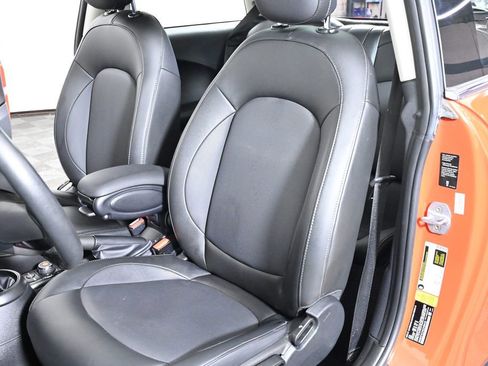 Used 2019 MINI Cooper 2-Door Hardtop w/ Signature Upholstery Package image 20