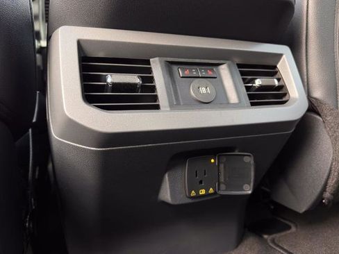 New 2026 Ford F250 Lariat w/ Black Appearance Package image 34