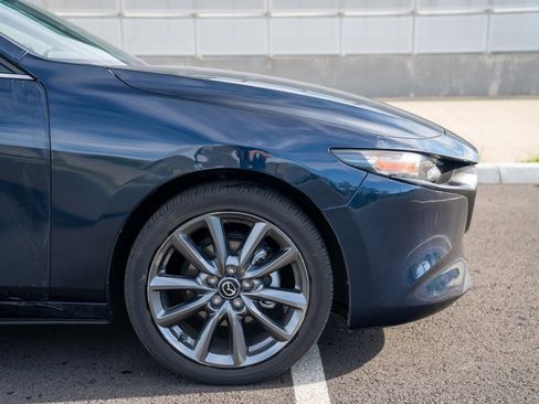 Used 2023 MAZDA MAZDA3 s FWD image 9