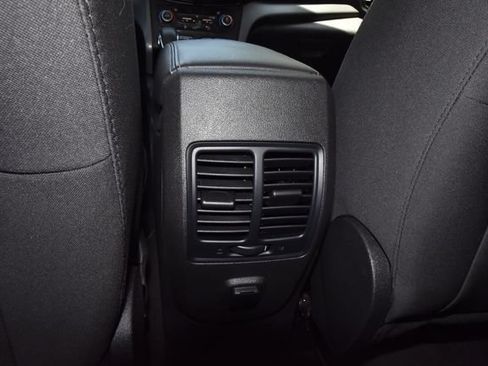 Used 2018 Ford Escape SE FWD image 18