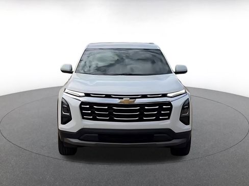 Used 2025 Chevrolet Equinox LT image 4