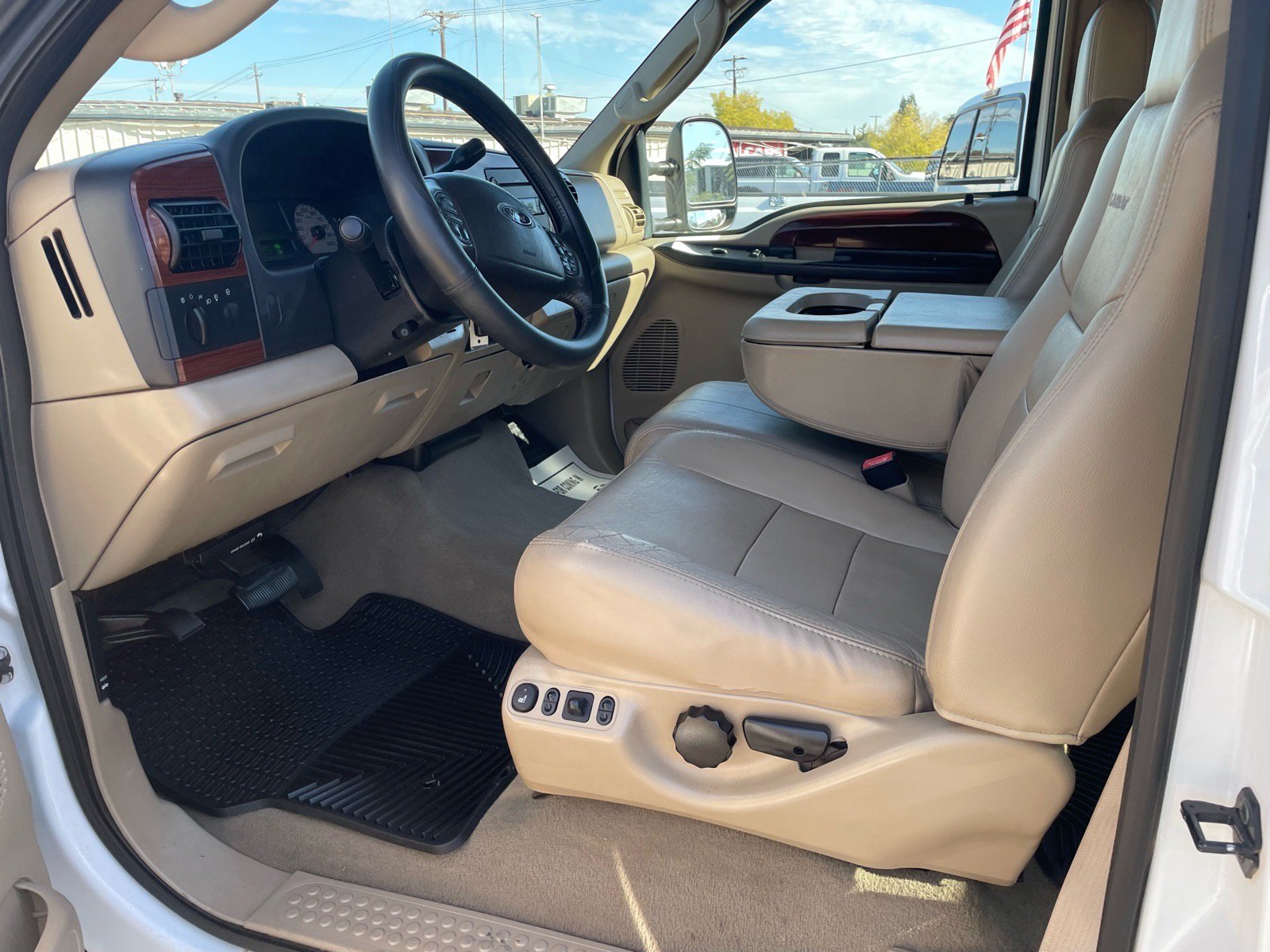 Used 2005 Ford F250 Lariat AWD/4WD image 11