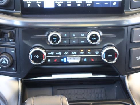 Used 2024 Ford F150 Platinum w/ Equipment Group 702A High AWD/4WD image 17