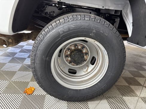 Used 2024 Ford F350 XLT w/ FX4 Off-Road Package image 31