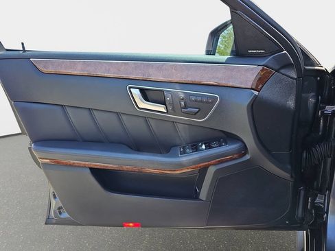 Used 2012 Mercedes-Benz E 350 Sedan image 29