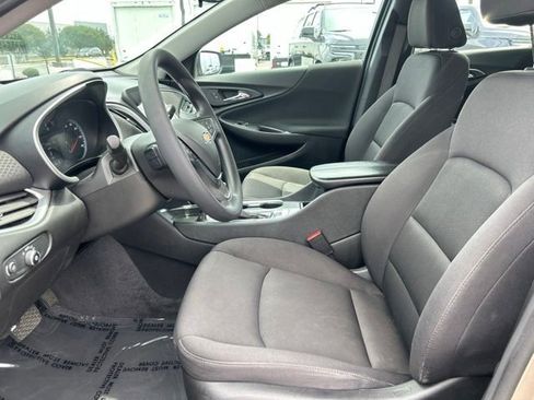 Used 2024 Chevrolet Malibu LT FWD image 15