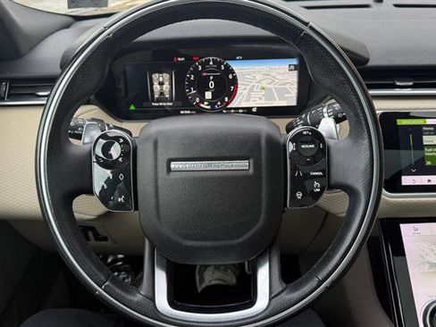 Used 2018 Land Rover Range Rover Velar R-Dynamic SE image 39