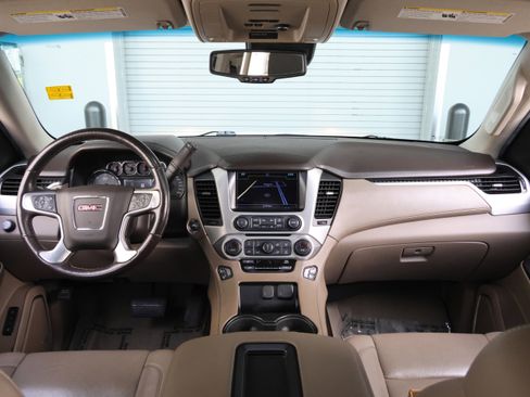 Used 2018 GMC Yukon SLT w/ Open Road Package image 17