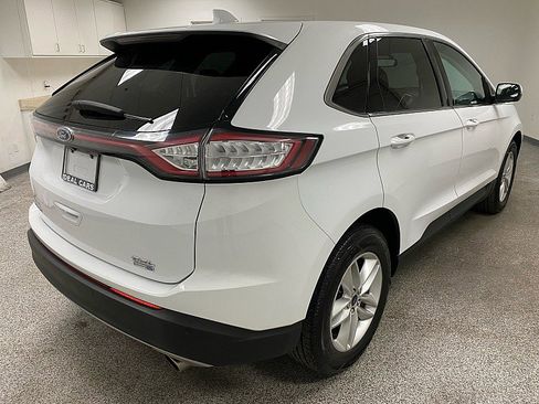 Used 2016 Ford Edge SEL image 5