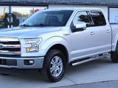 Used 2016 Ford F150 Lariat w/ Equipment Group 501A Mid