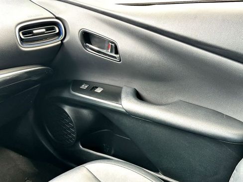 Used 2019 Toyota Prius Limited image 27